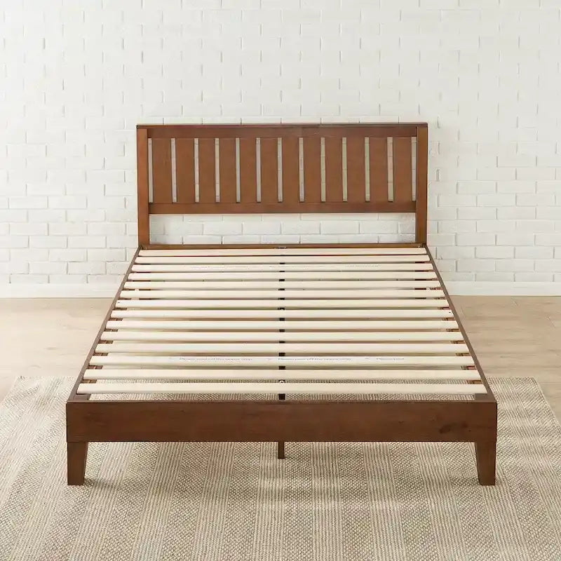 Letto a piattaforma in legno anticato Espresso con testiera