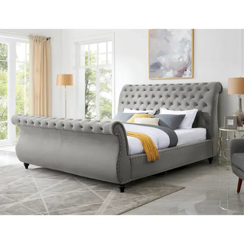 Letto a slitta rivestito in velluto Evora Grey