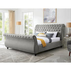 Letto a slitta rivestito in velluto Evora Grey