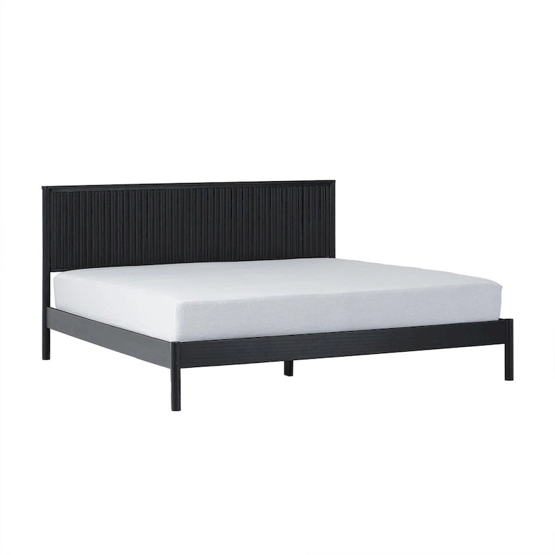 Letto King size in legno massello in stile Transizionale con testiera a pannelli