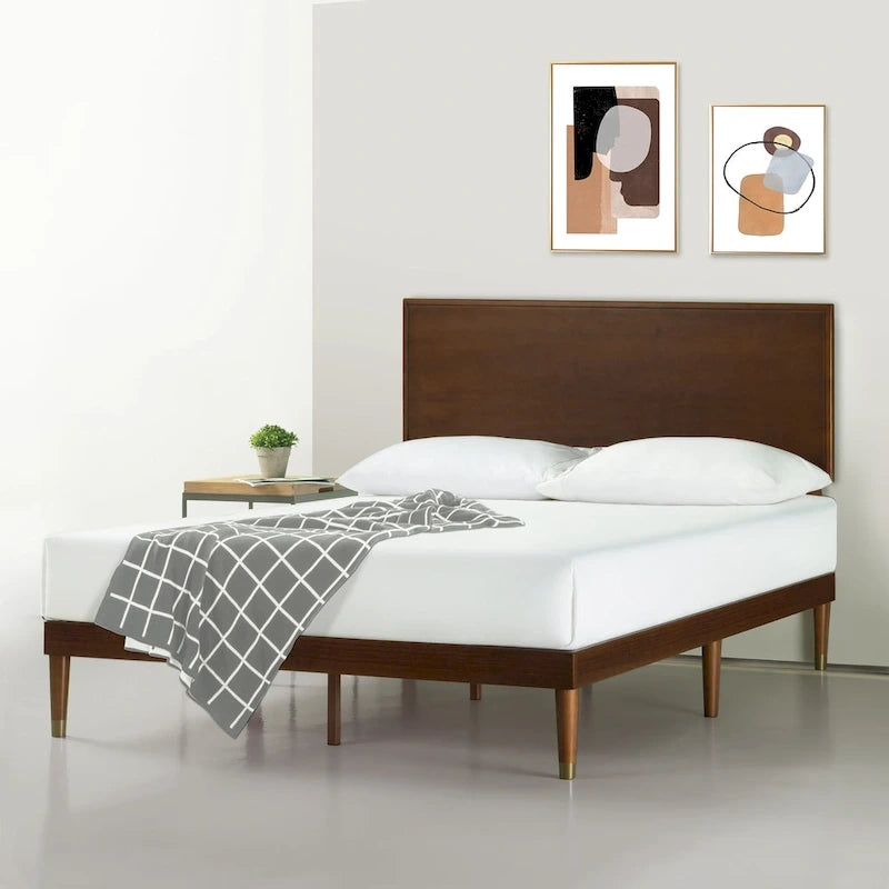 Letto a piattaforma Deluxe in legno di metà secolo con testiera